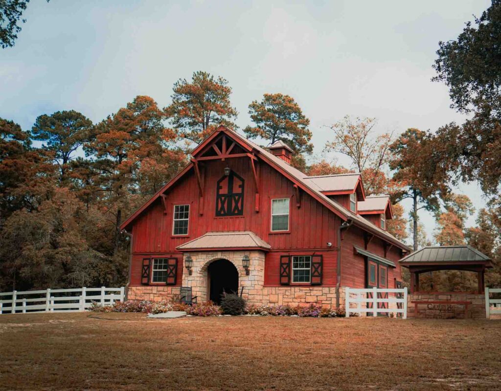 modern barndominium builder in Kentucky